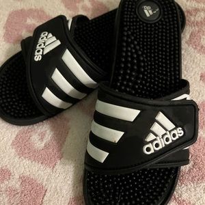 Adidas adissage slides womens 9